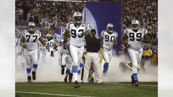 Panthers take the field before Super Bowl XXXVIII (2003).webp